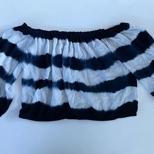 Hollister cropped off the shoulder shirt: Size medium